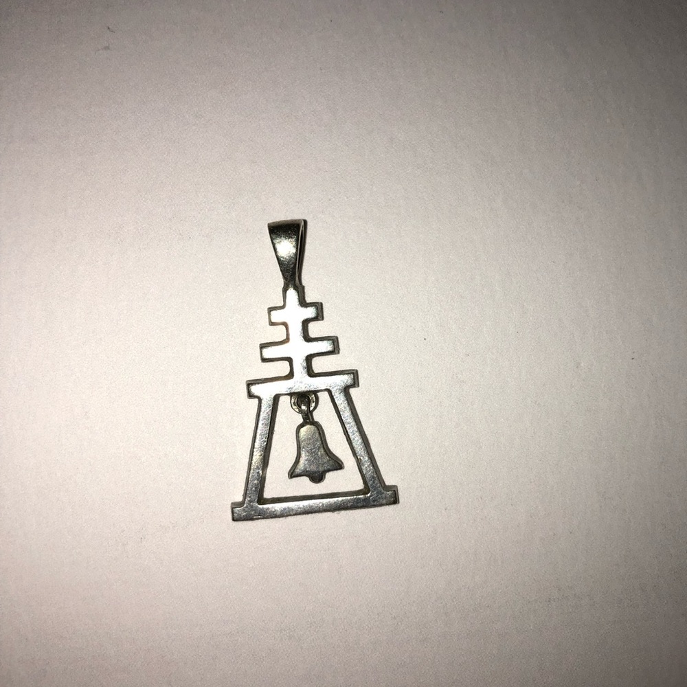 Raincross pendent